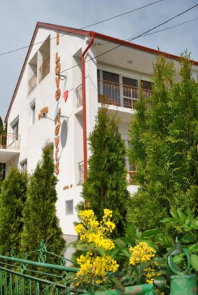 Гостиница I love Heviz Apartments  Хевиз